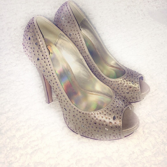 silver rhinestone prom shoes